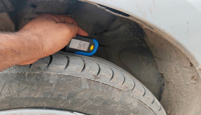 2011 Nissan Micra XE PETROL, Petrol, Manual, 1,47,201 km, tyre