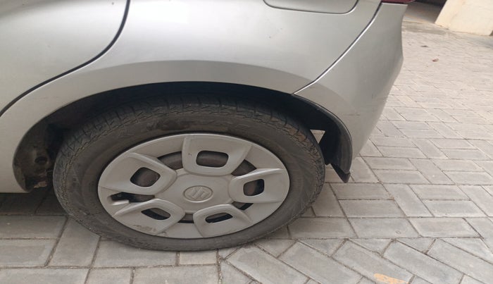 2017 Maruti IGNIS DELTA 1.2, Petrol, Manual, 80,711 km, tyre