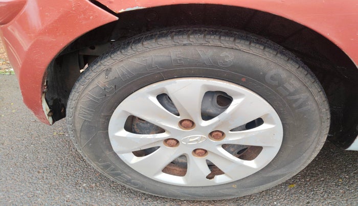 2011 Hyundai i10 MAGNA 1.2, Petrol, Manual, 72,909 km, tyre