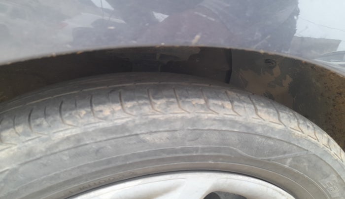 2017 Hyundai Grand i10 SPORTZ U2 1.2 CRDI, Diesel, Manual, 1,45,885 km, tyre