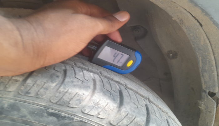 2016 Mahindra Kuv100 K8 D 5 STR, Diesel, Manual, 91,700 km, tyre