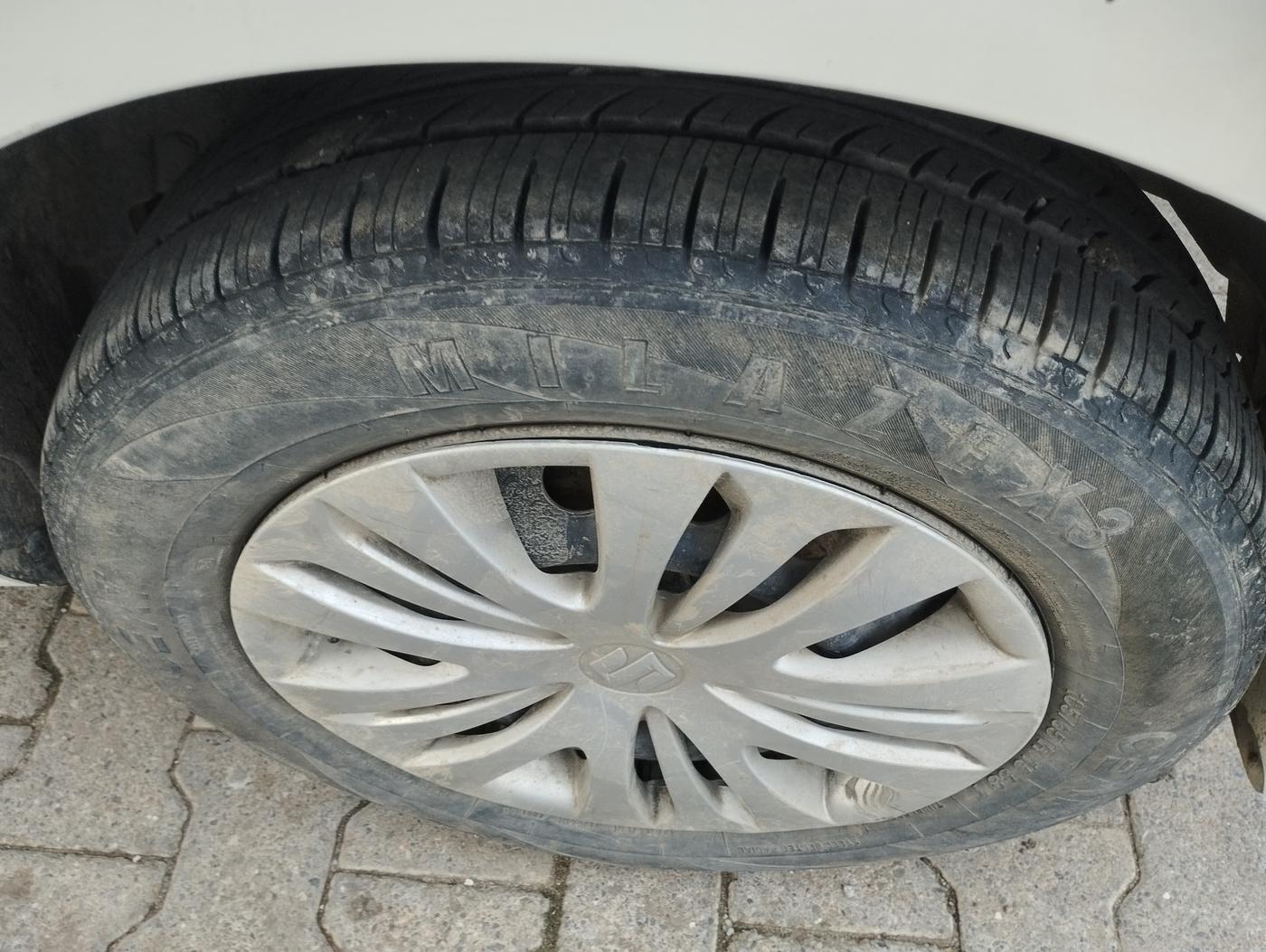 2013 Maruti Ertiga VDI, Diesel, Manual, 1,54,307 km, tyre