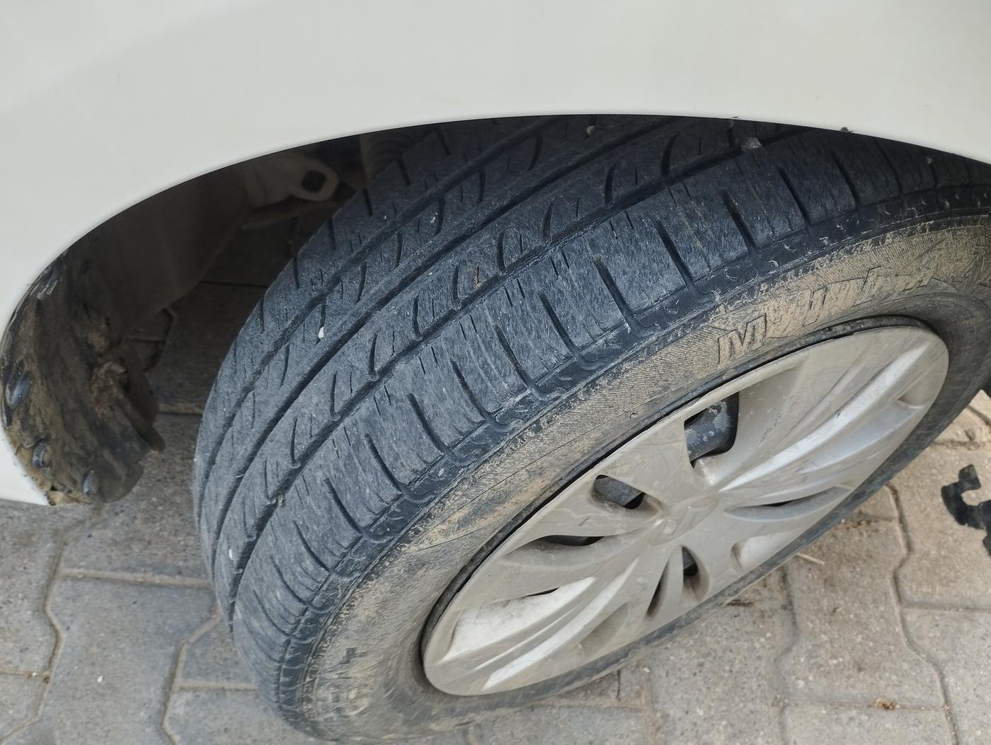 2013 Maruti Ertiga VDI, Diesel, Manual, 1,54,307 km, tyre