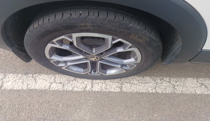 2022 Skoda KUSHAQ STYLE 1.0L TSI AT (6 AIRBAGS), Petrol, Automatic, 15,708 km, tyre