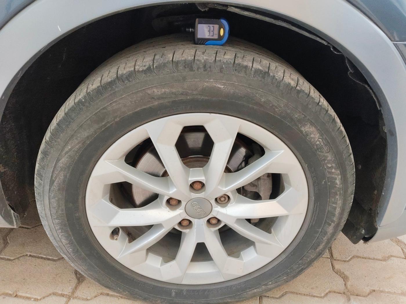2016 Audi Q3 35 TDI Quattro, Diesel, Automatic, 1,64,000 km, tyre