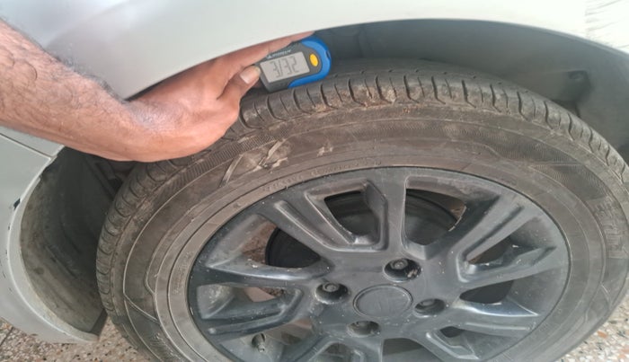 2016 Tata Tiago XZ PETROL, Petrol, Manual, 1,08,570 km, tyre