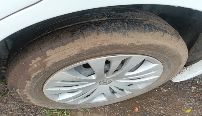 2012 Maruti Ertiga VDI, Diesel, Manual, 1,09,051 km, tyre