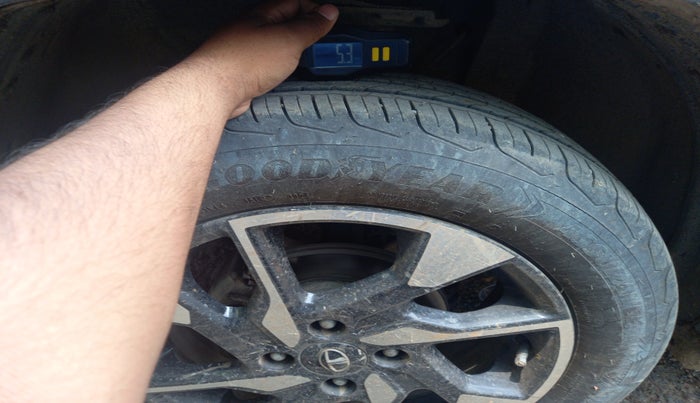 2022 Tata PUNCH CREATIVE IRA 1.2 RTN DUAL TONE, Petrol, Manual, 39,051 km, tyre