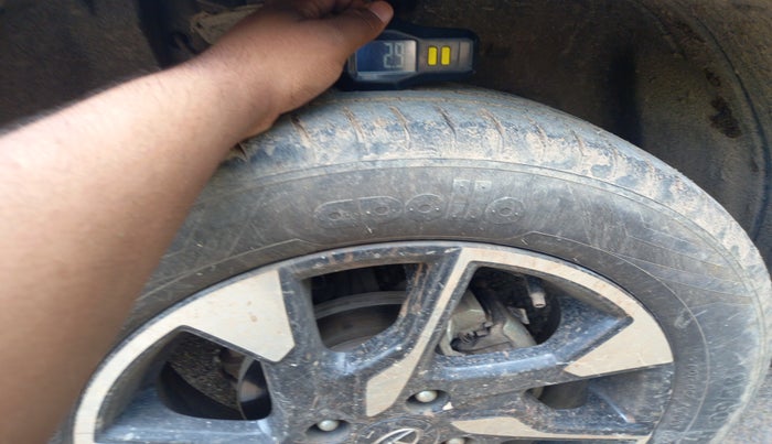 2022 Tata PUNCH CREATIVE IRA 1.2 RTN DUAL TONE, Petrol, Manual, 39,051 km, tyre