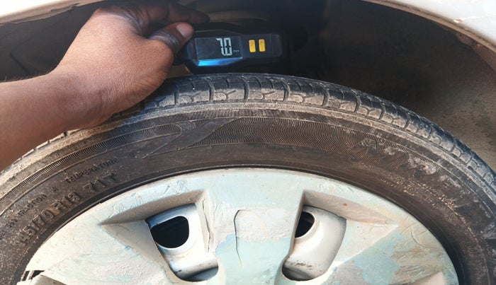 2010 Maruti Zen Estilo LXI, Petrol, Manual, 58,343 km, tyre