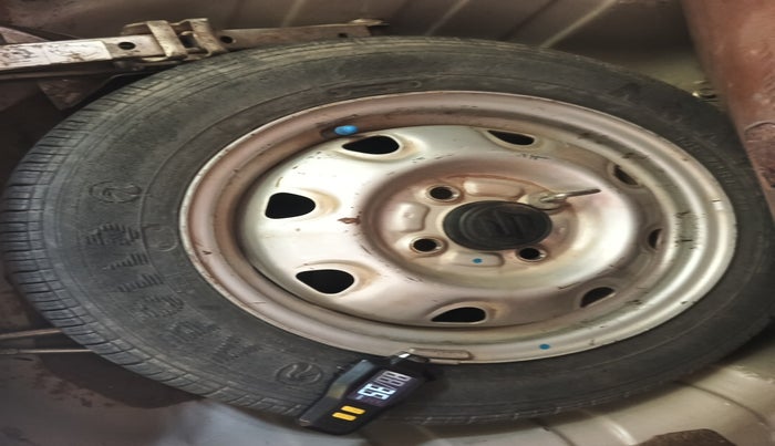 2010 Maruti Zen Estilo LXI, Petrol, Manual, 58,343 km, tyre