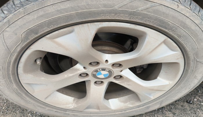 2012 BMW X1 sDrive20d, Diesel, Automatic, 1,14,221 km, tyre