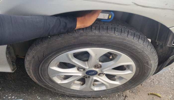 2015 Ford Figo Aspire TITANIUM1.5 DIESEL, Diesel, Manual, 1,42,139 km, tyre