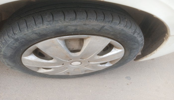 2010 Maruti Alto K10 LXI, Petrol, Manual, 1,43,420 km, tyre