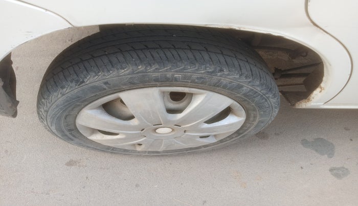 2010 Maruti Alto K10 LXI, Petrol, Manual, 1,43,420 km, tyre