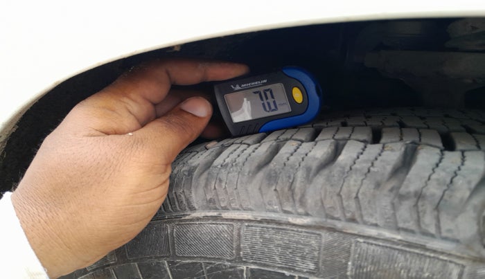 2011 Audi A4 1.8 TFSI, Petrol, Automatic, 73,071 km, tyre