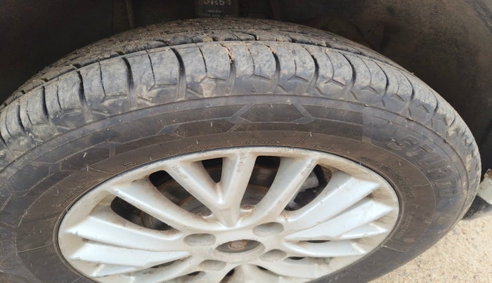 2014 Tata Indigo ECS VX CR4, Diesel, Manual, 1,07,615 km, tyre