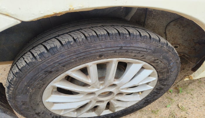2014 Tata Indigo ECS VX CR4, Diesel, Manual, 1,07,615 km, tyre