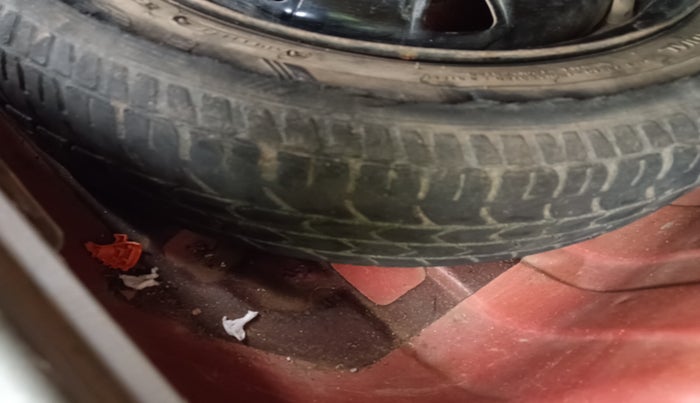 2013 Maruti Alto K10 VXI, Petrol, Manual, 62,715 km, tyre