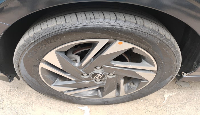 2021 Hyundai NEW I20 ASTA (O) 1.2 MT, Petrol, Manual, 44,545 km, tyre