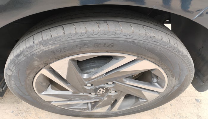 2021 Hyundai NEW I20 ASTA (O) 1.2 MT, Petrol, Manual, 44,545 km, tyre