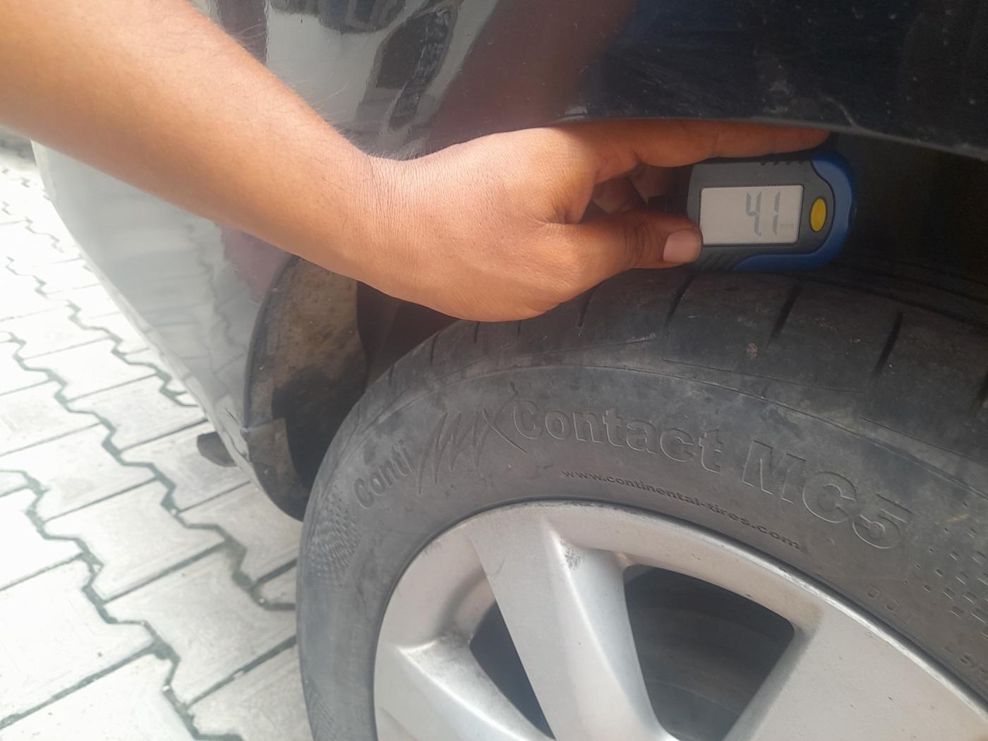 2012 Nissan Sunny XV DIESEL, Diesel, Manual, 97,101 km, tyre