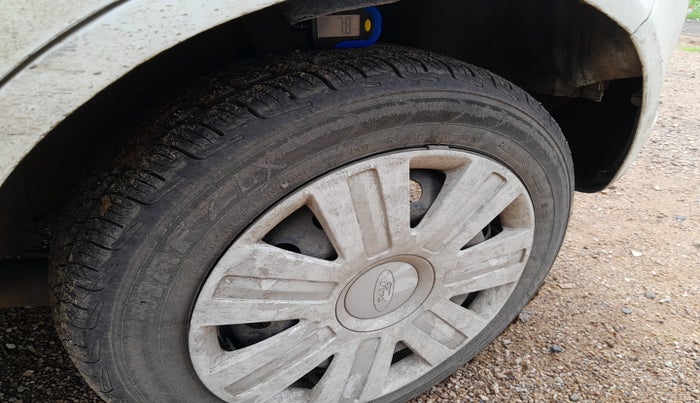 2012 Ford Figo ZXI 1.4 DIESEL, Diesel, Manual, 1,14,477 km, tyre