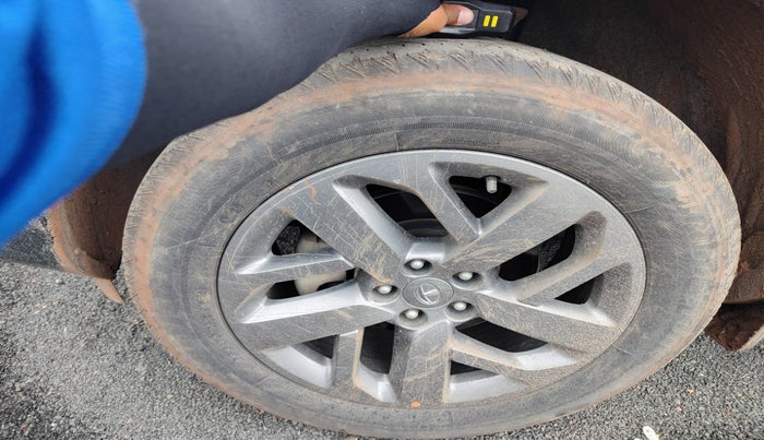 2021 Tata Safari XT PLUS, Diesel, Manual, 32,615 km, tyre