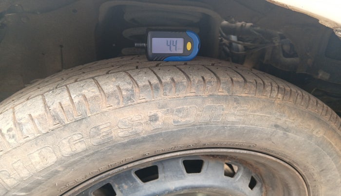 2012 Mahindra Quanto C6, Diesel, Manual, 1,22,507 km, tyre
