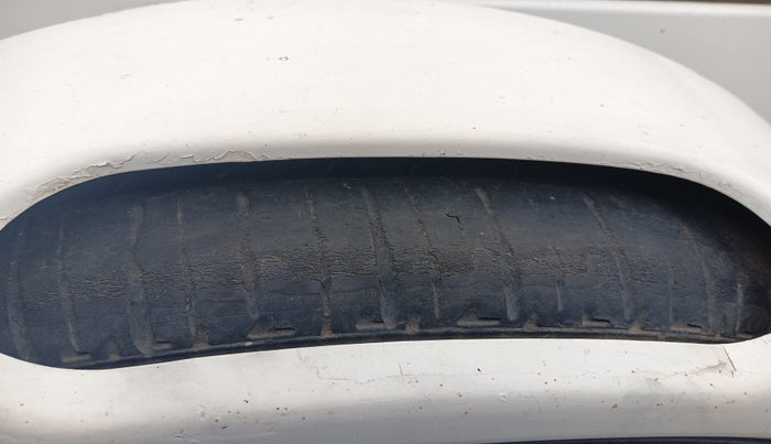 2012 Mahindra Quanto C6, Diesel, Manual, 1,22,507 km, tyre
