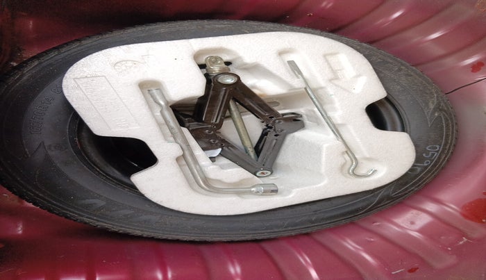 2016 Nissan Micra XV CVT, Petrol, Automatic, 34,537 km, tyre