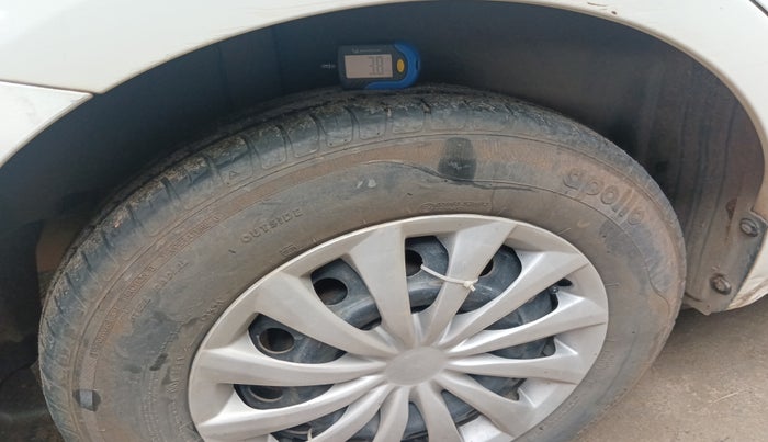2011 Maruti Swift Dzire VDI, Diesel, Manual, 83,777 km, tyre