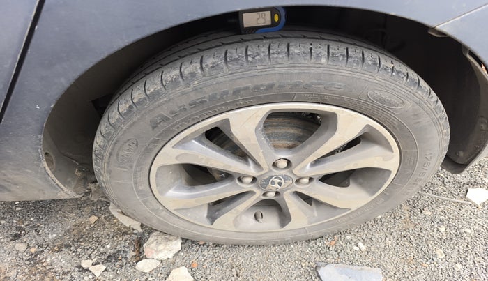 2016 Hyundai Xcent SX 1.1 CRDI (O), Diesel, Manual, 2,36,000 km, tyre