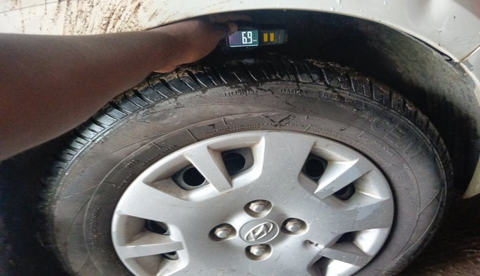2012 Hyundai i20 MAGNA 1.2, Petrol, Manual, 92,442 km, tyre