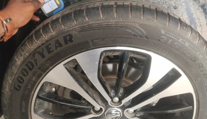 2022 MG HECTOR SHARP 1.5 PETROL CVT, Petrol, Automatic, 26,453 km, tyre