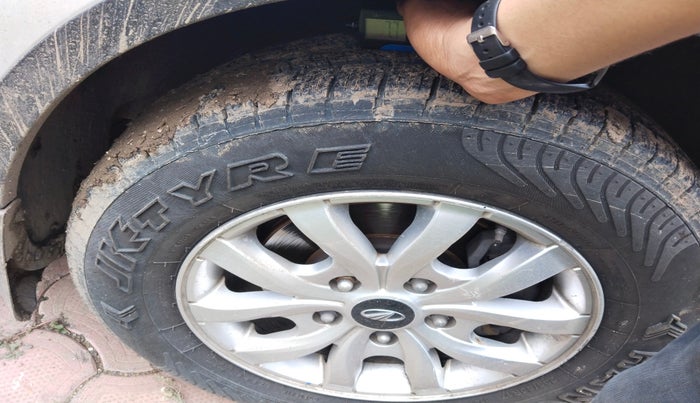 2018 Mahindra XUV500 W10, Diesel, Manual, 80,000 km, tyre