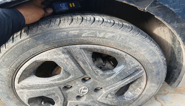 2022 Tata ALTROZ XT PETROL DARK EDITION, Petrol, Manual, 22,576 km, tyre