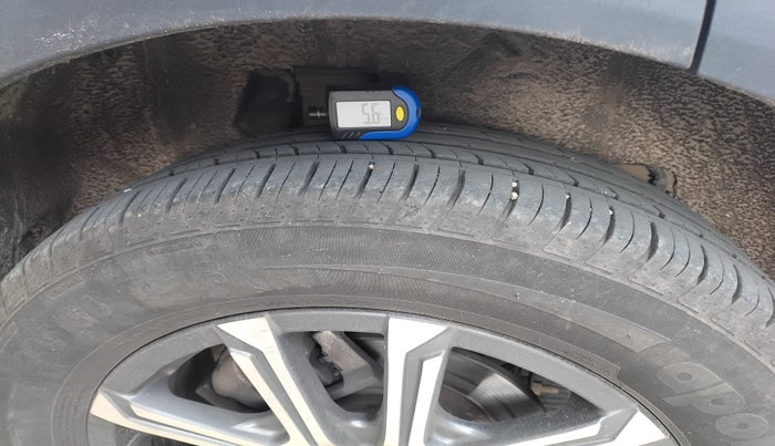 2023 Mahindra XUV700 AX 7 D AT 7 STR, Diesel, Automatic, 19,571 km, tyre