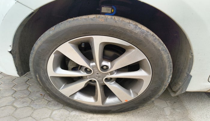 2016 Hyundai Elite i20 ASTA 1.2 (O), Petrol, Manual, 32,303 km, tyre
