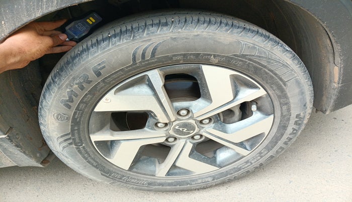 2022 KIA SONET HTX 1.5 AT, Diesel, Automatic, 34,200 km, tyre