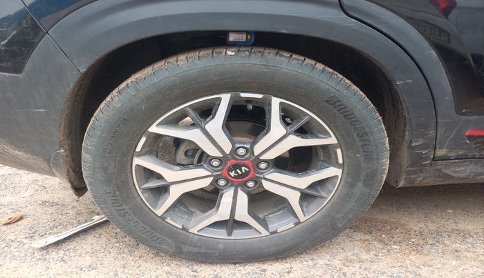 2021 KIA SELTOS GTX PLUS AT 1.5 DIESEL, Diesel, Automatic, 99,120 km, tyre