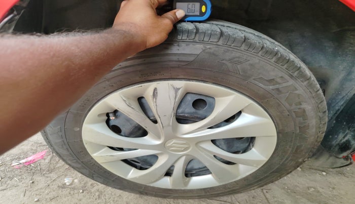 2018 Maruti Swift VXI AMT, Petrol, Automatic, 38,862 km, tyre