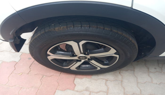 2022 Tata NEXON XZ PLUS PETROL SUNROOF, Petrol, Manual, 29,993 km, tyre