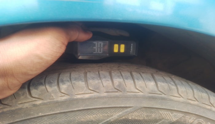 2015 Maruti Celerio VXI, Petrol, Manual, 55,956 km, tyre