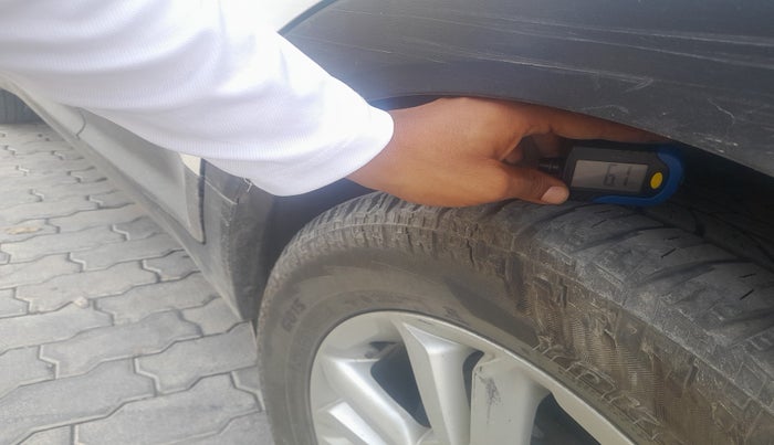 2015 Hyundai Creta SX PLUS 1.6 PETROL, Petrol, Manual, 50,418 km, tyre