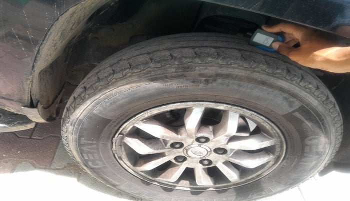 2017 Mahindra TUV300 T8, Diesel, Manual, 61,962 km, tyre