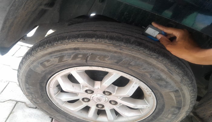 2017 Mahindra TUV300 T8, Diesel, Manual, 61,962 km, tyre