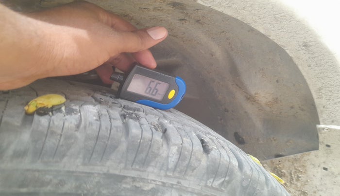 2013 Mahindra Scorpio VLX 2WD BS-III, Diesel, Manual, 87,661 km, tyre