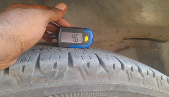 2013 Mahindra Scorpio VLX 2WD BS-III, Diesel, Manual, 87,661 km, tyre