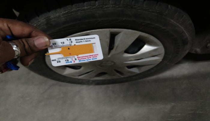 2012 Maruti Swift Dzire VDI, Diesel, Manual, 79,116 km, tyre